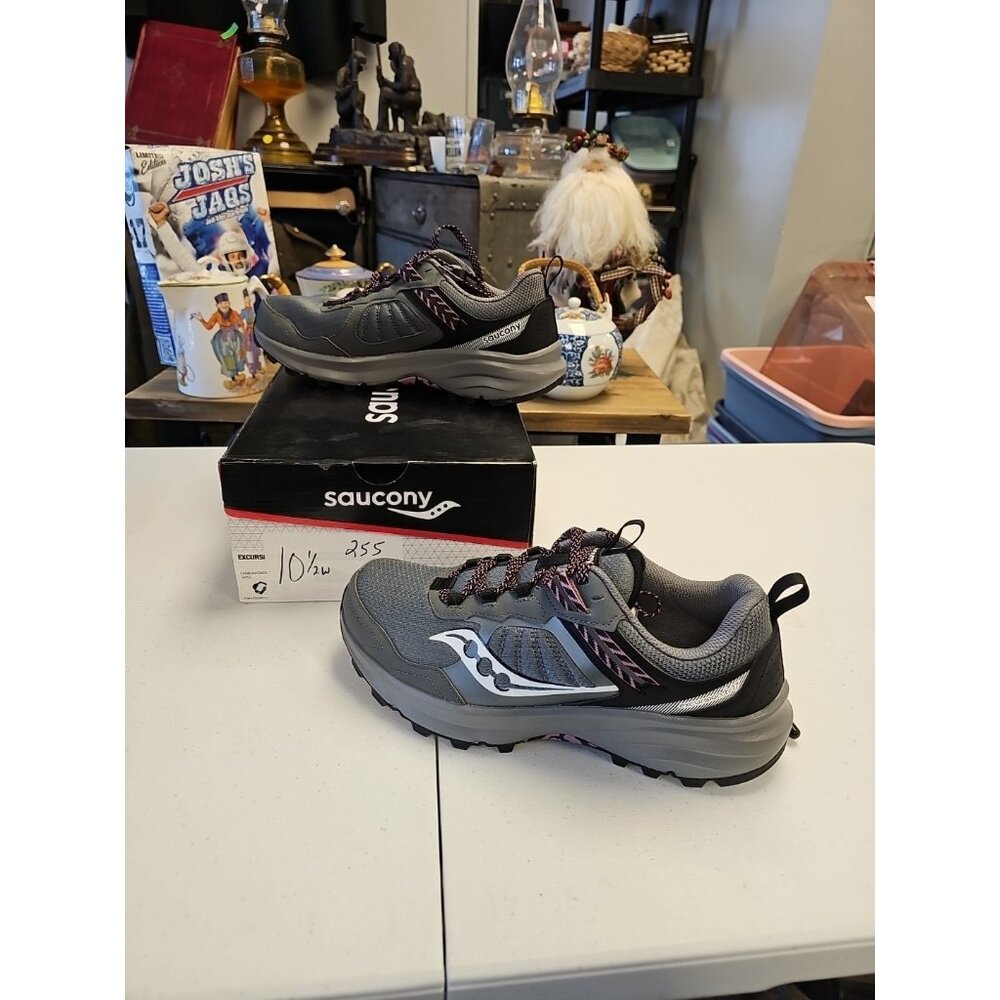 Saucony Women’s Running Shoes Sz 10.5 W Excursion Tr17 Gray Trail Sneakers New